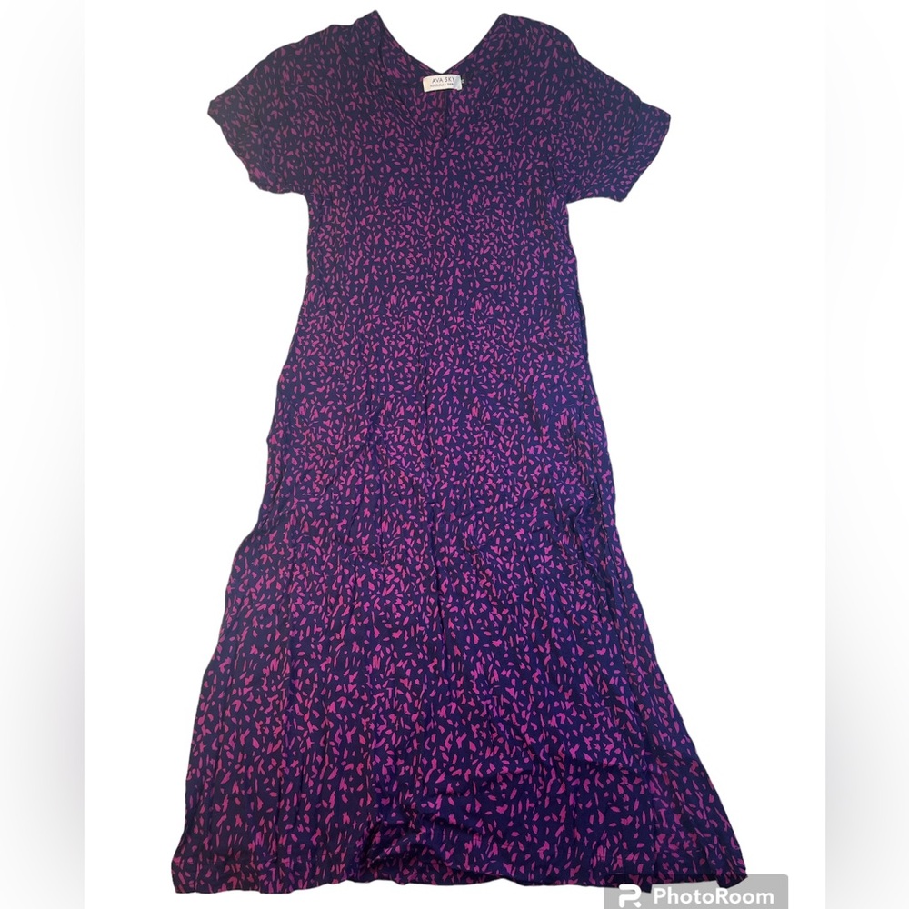Ava Sky Women’s Navy and Magenta Printed V-Neck Dress